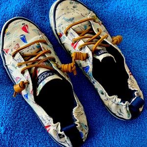 Women’s Sperry shoes